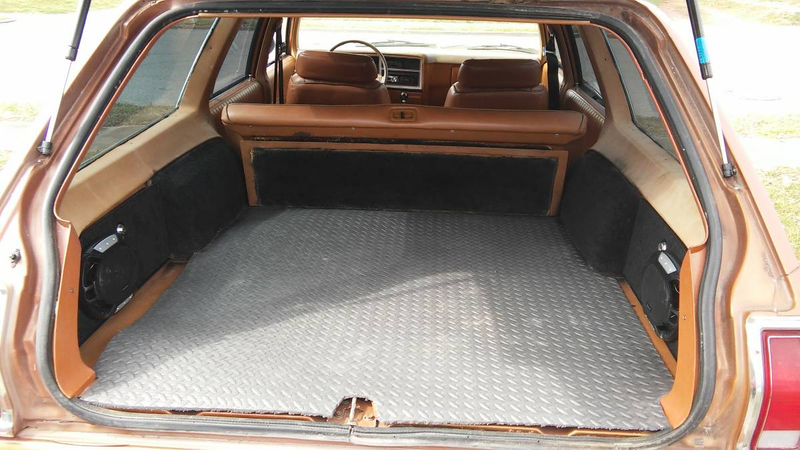 Illustration for article titled For $5,000, This 1978 Plymouth Volare Wagon Might Be Everything You Need And Nothing You Don't